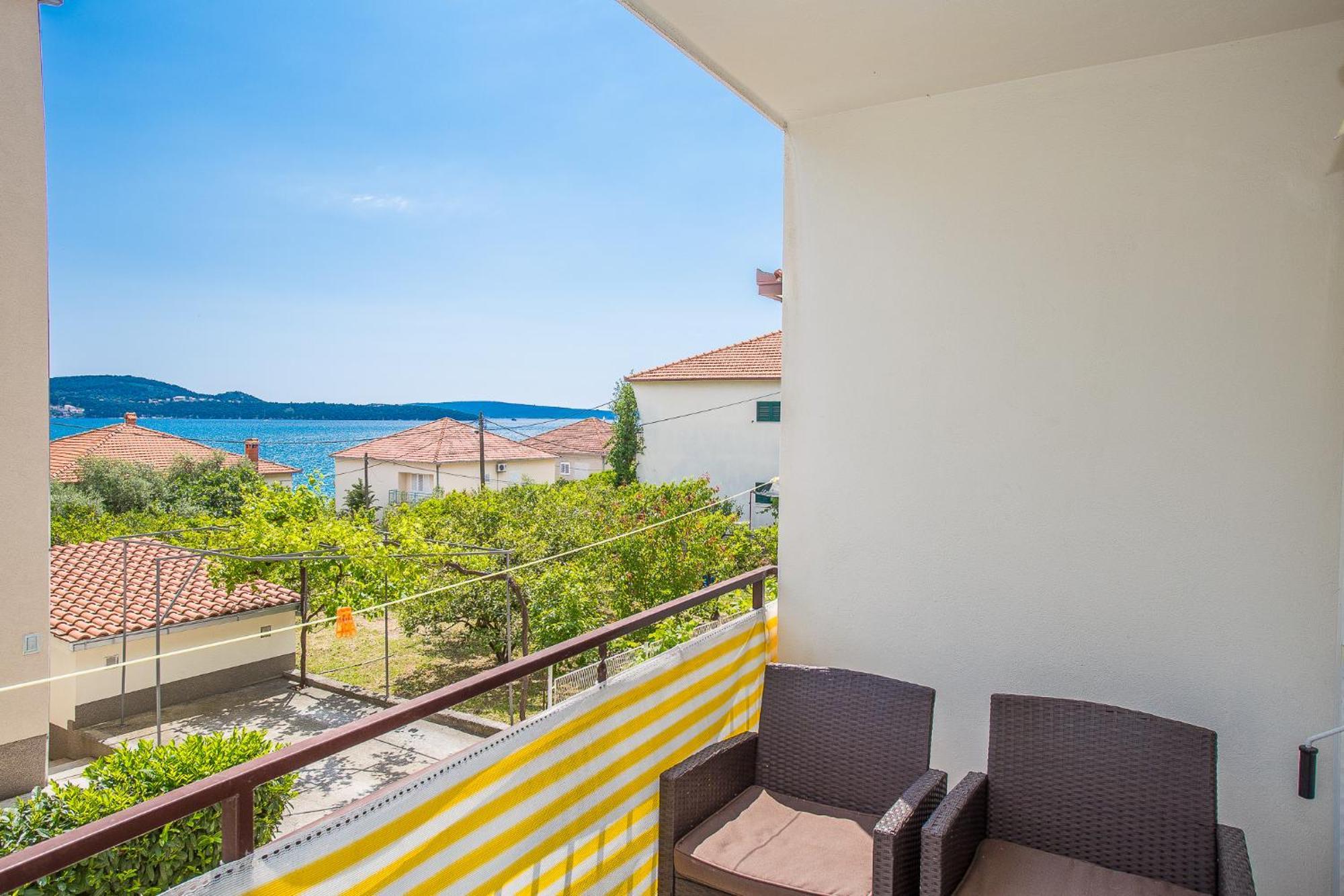 Apartments Villa Ivanka Трогир Екстериор снимка