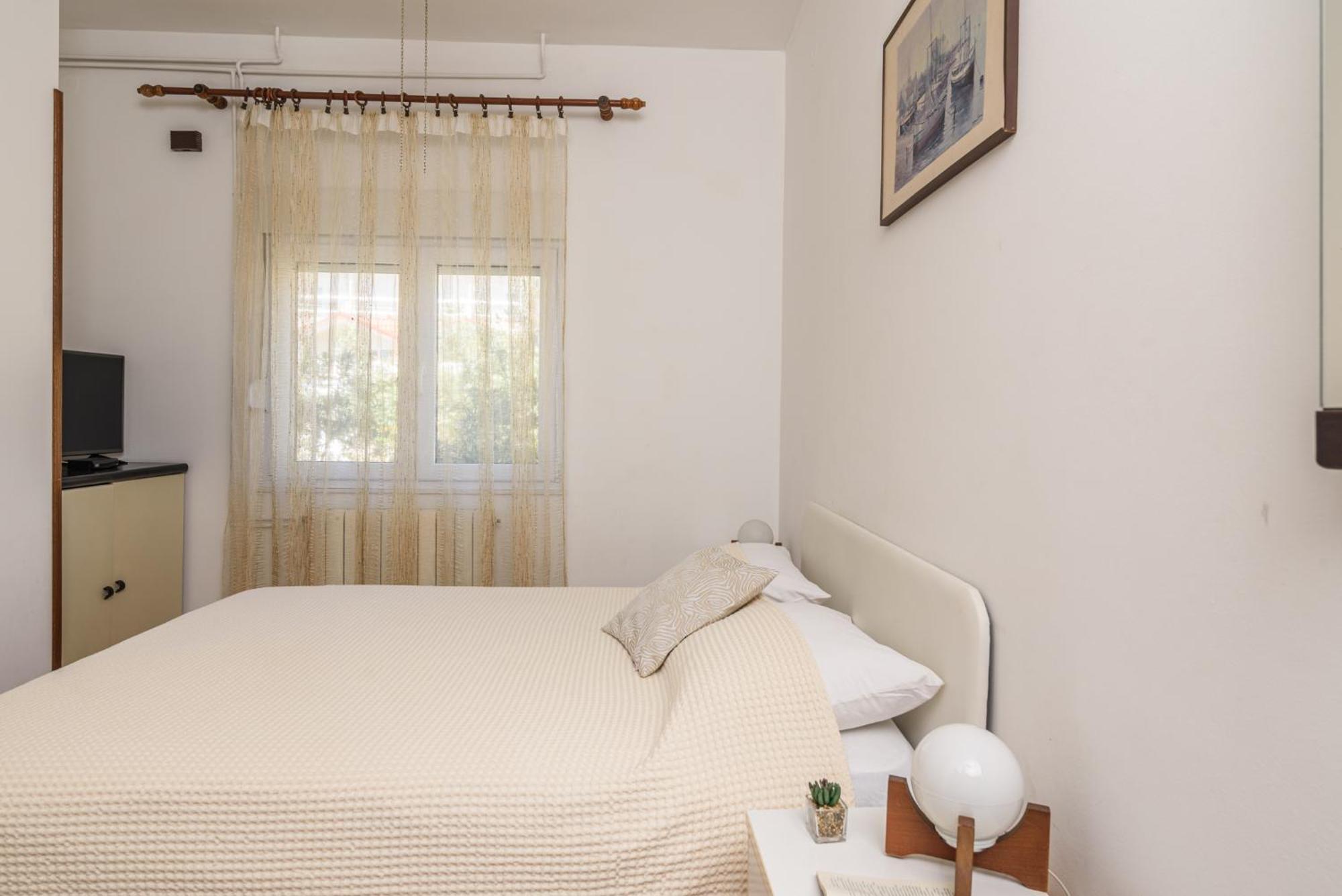 Apartments Villa Ivanka Трогир Екстериор снимка