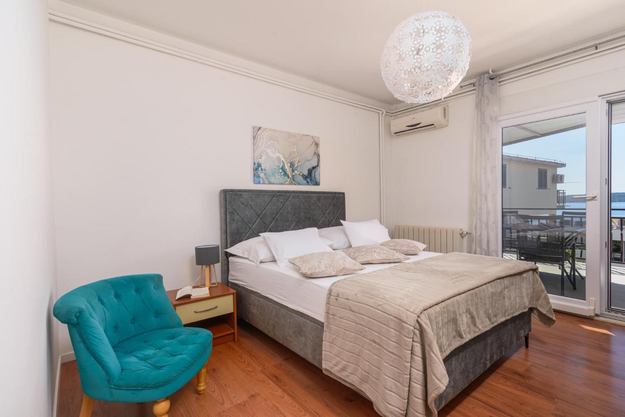 Apartments Villa Ivanka Трогир Екстериор снимка