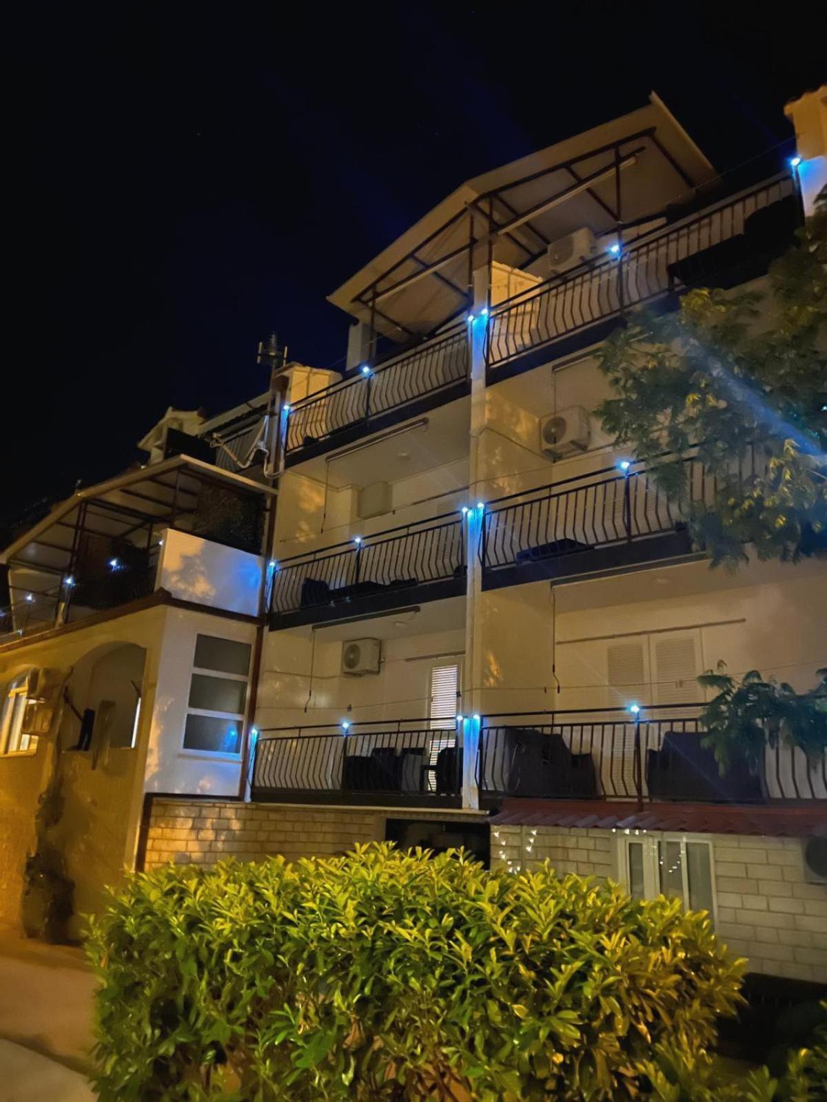 Apartments Villa Ivanka Трогир Екстериор снимка