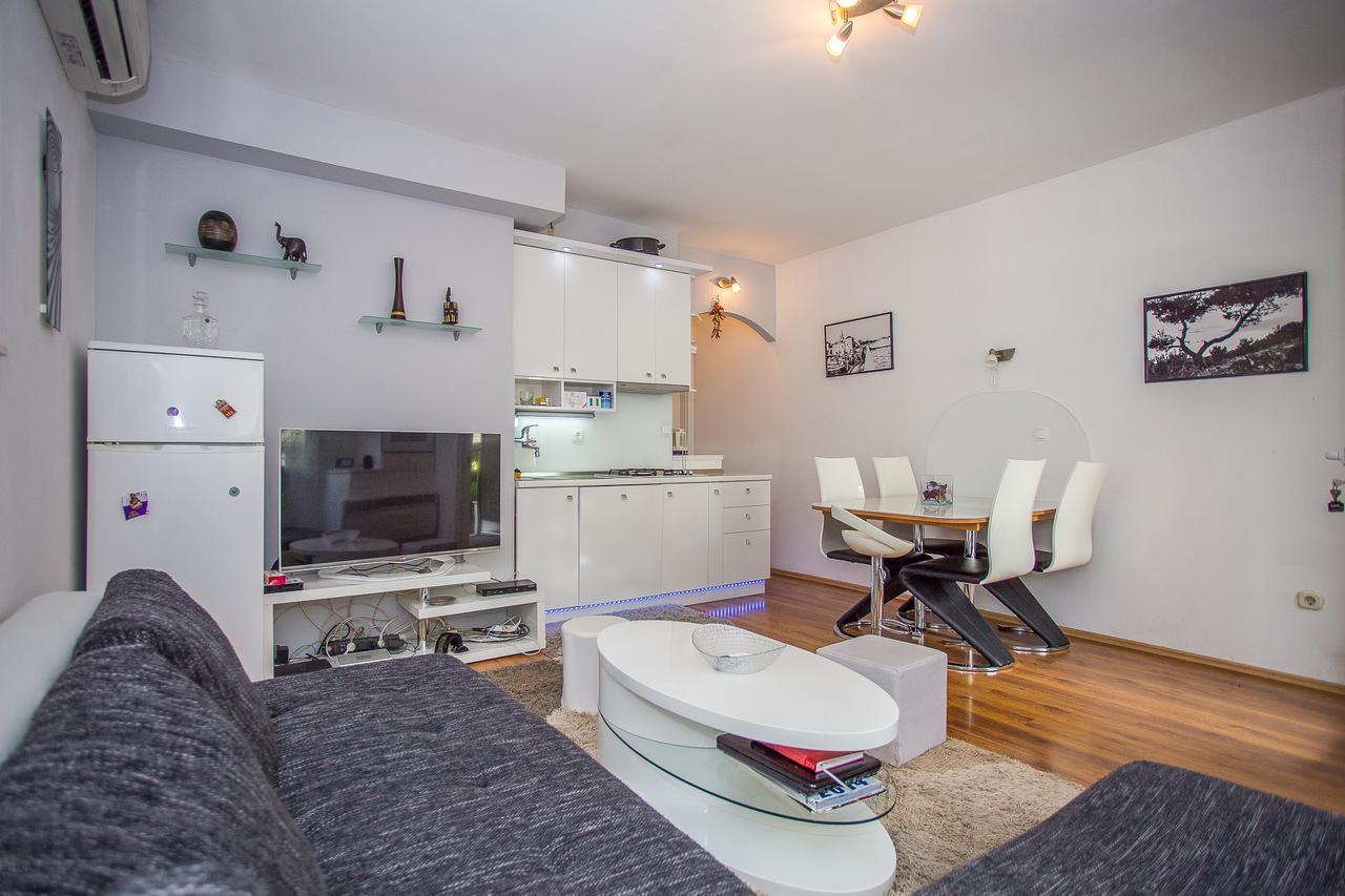 Apartments Villa Ivanka Трогир Екстериор снимка
