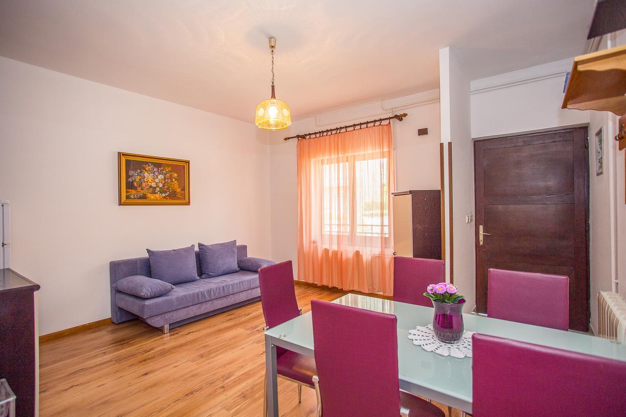Apartments Villa Ivanka Трогир Екстериор снимка