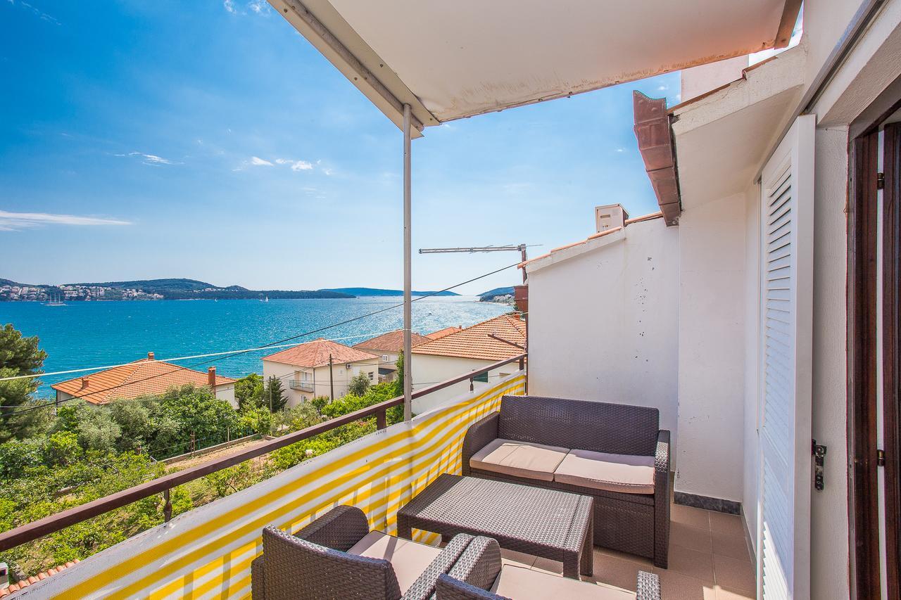 Apartments Villa Ivanka Трогир Екстериор снимка