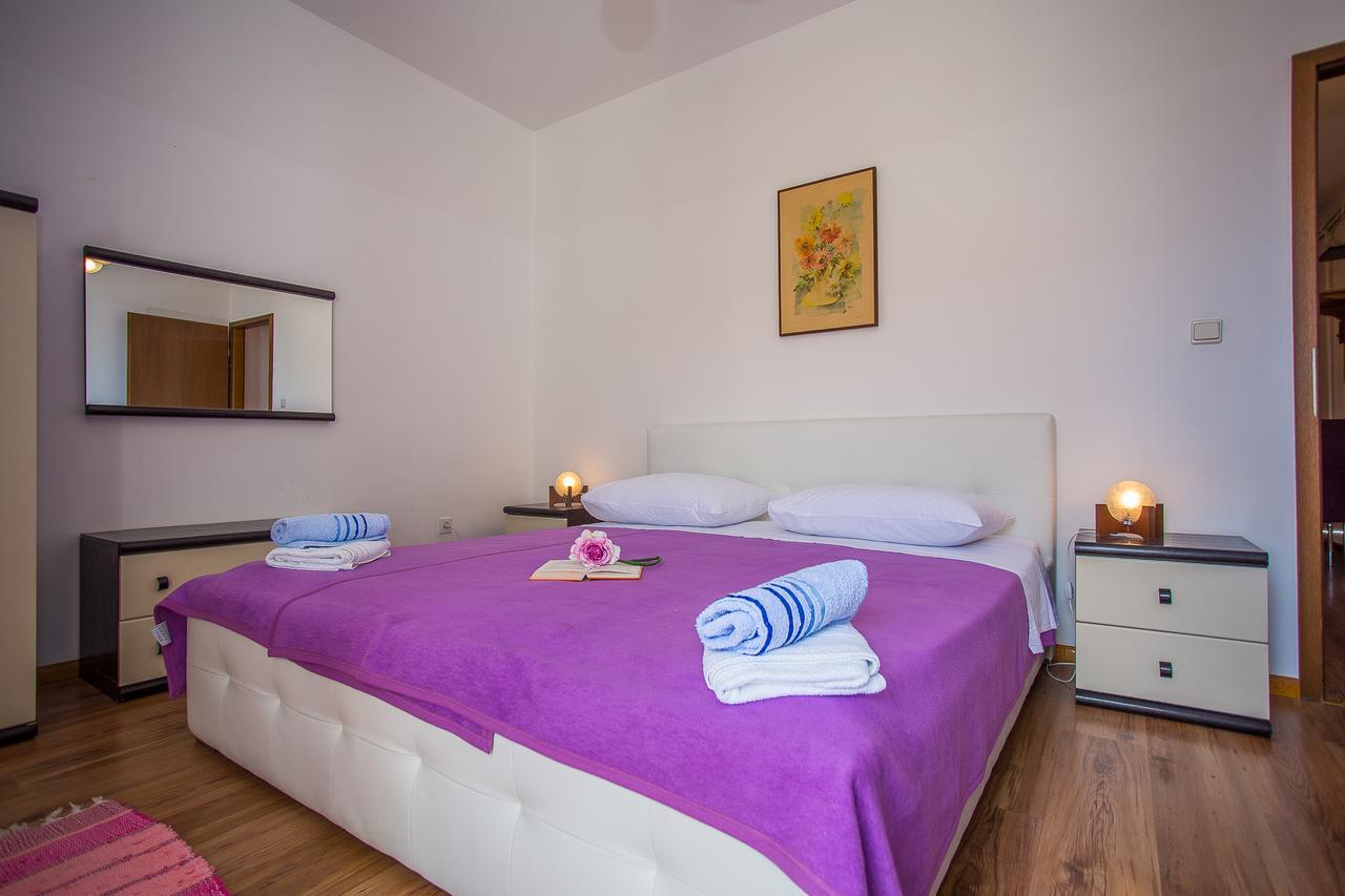 Apartments Villa Ivanka Трогир Екстериор снимка