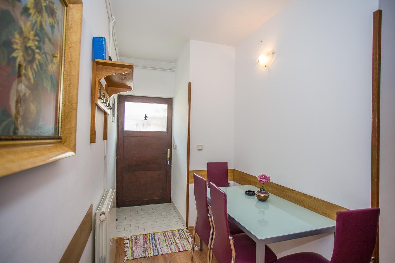 Apartments Villa Ivanka Трогир Екстериор снимка